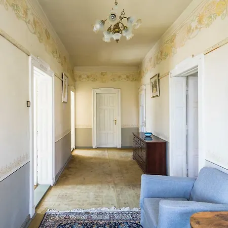 Stoyan Staynov House * Kazanlŭk