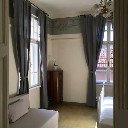 Stoyan Staynov House Penzion Kazanlŭk