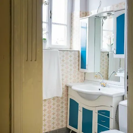 Stoyan Staynov House * Kazanlŭk